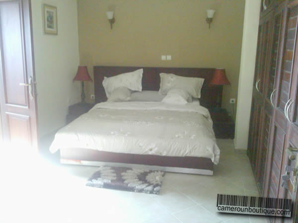 Appartement meublé F3 2 chambres Douala Bonapriso