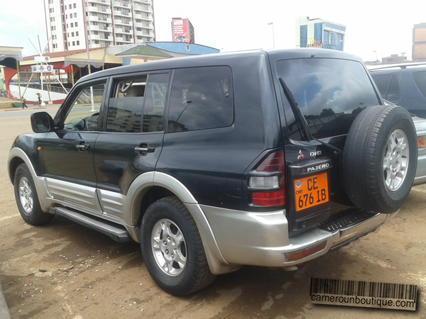 Location Mitsubishi Pajero 4X4 8 places à Yaoundé 65.000FCFA/J