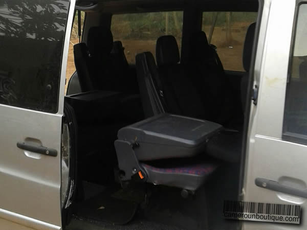 Location Minivan Mercedes 08 places à Yaoundé