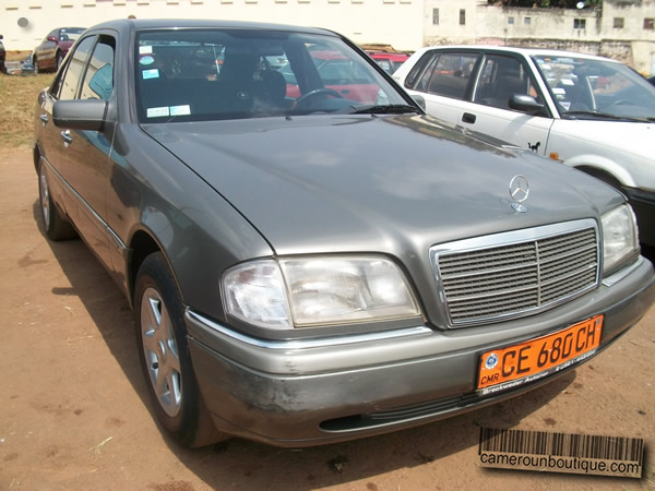 Location Voiture Mercedes 200 Class C à Yaoundé