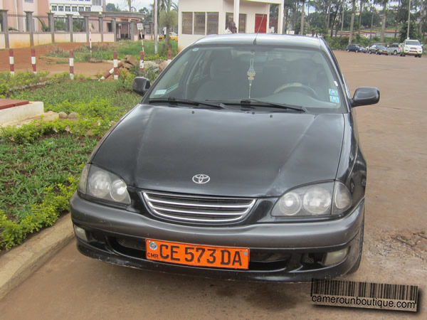  Location Voiture Toyota Avensis à Yaoundé