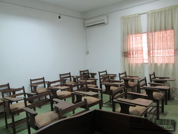 Salle de formation 75 places à Yaoundé Nlongkak