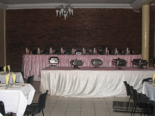 Salle de banquets 250 Places à Yaoundé Tropicana