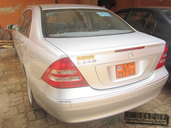 Location voiture Mercedes Benz C240 à Yaoundé