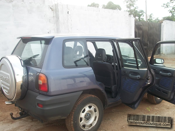 Location Toyota Rav 4 à Yaoundé