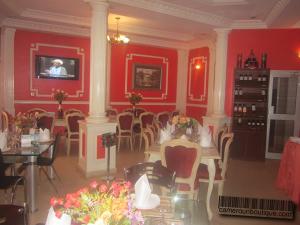 Location salle restaurant Yaoundé Ekoumdoum