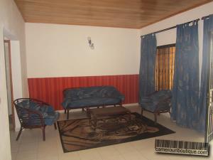 Salon appartement meublé à Nkol Bison Yaoundé