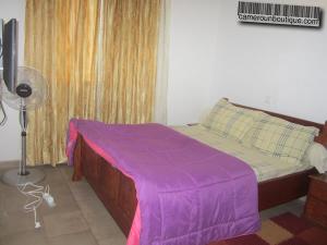 Chambre appartement meublé Yaoundé Nlongkak Mballa 2