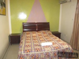 Chambre appartement meublé Yaoundé Elig Essono
