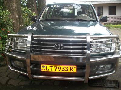Location Toyota Land Cruiser VIP à Douala