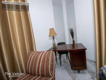 Salon Appartement meublé 2 chambres à Douala Bonamoussadi