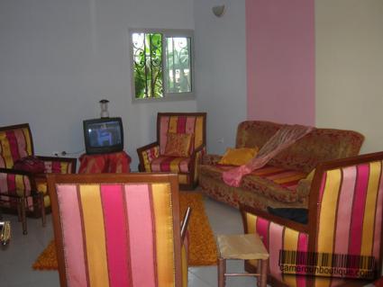 Studio Meublé à Kotto Douala - Salon